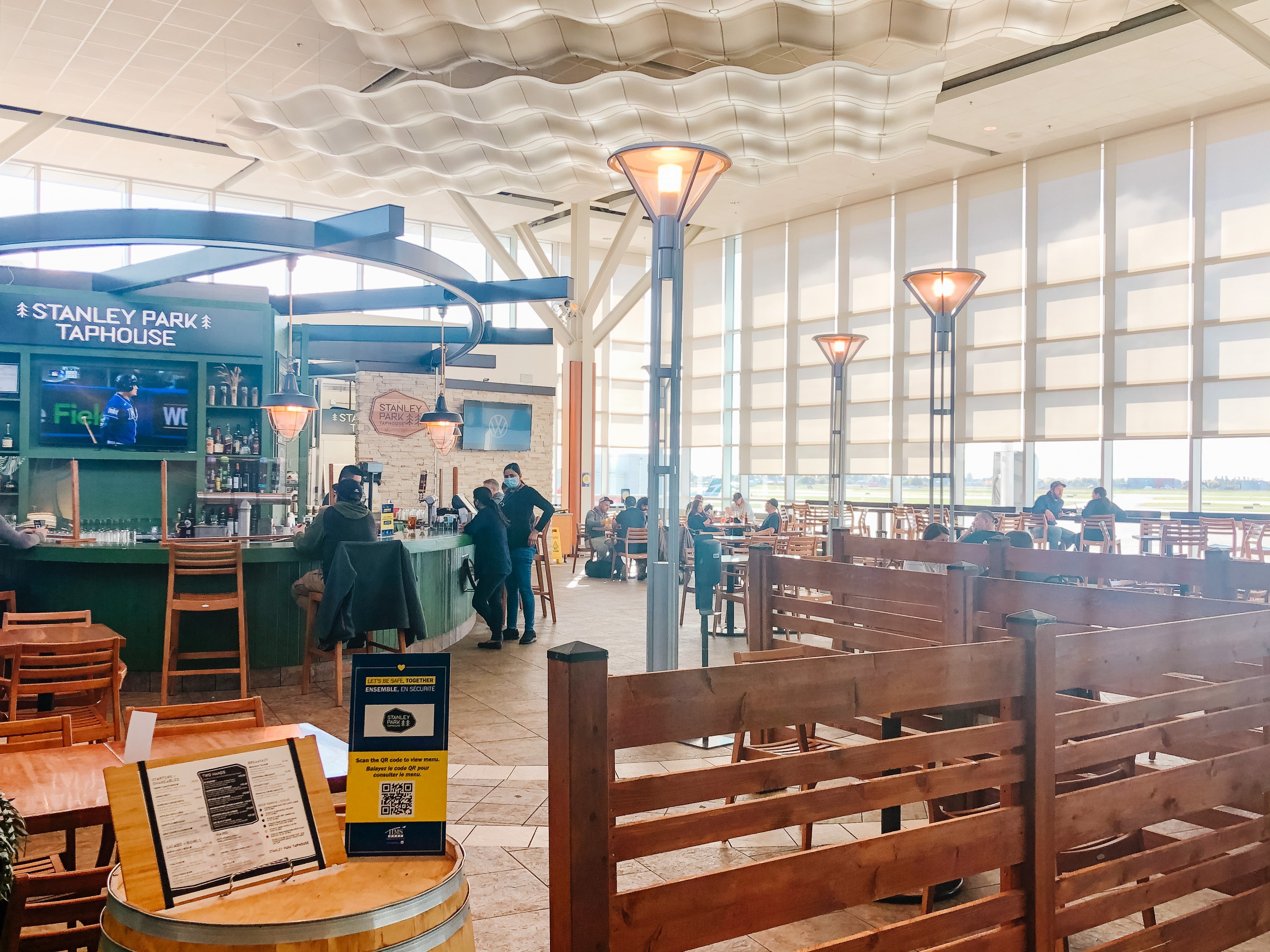 food-for-every-mood-as-restaurants-reopen-at-yvr-yvr