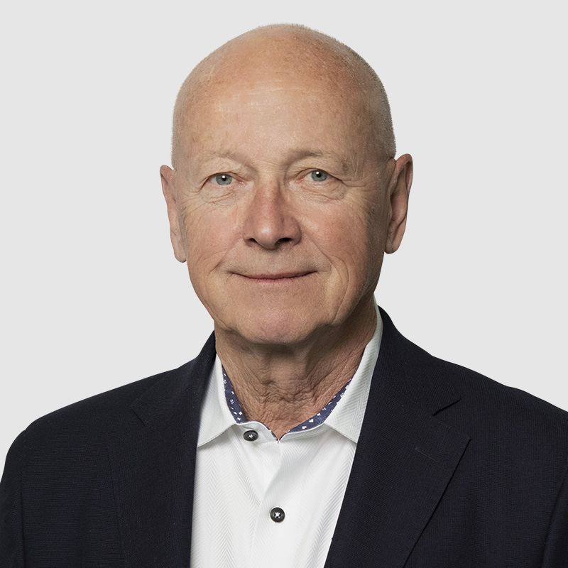 Bill Bakk Headshot