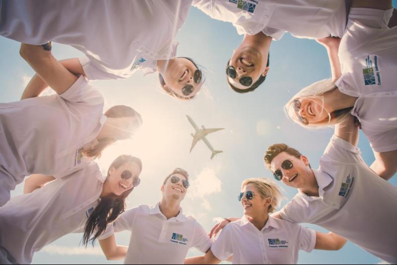 2018 Flight Crew huddle