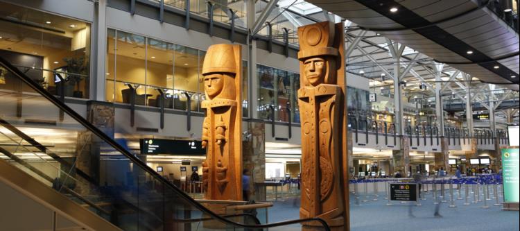 艺术收藏: "Musqueam Welcome Figures"