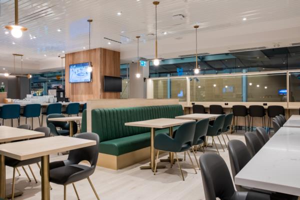 Plaza Premium Lounge à l'intérieur des départs américains à YVR