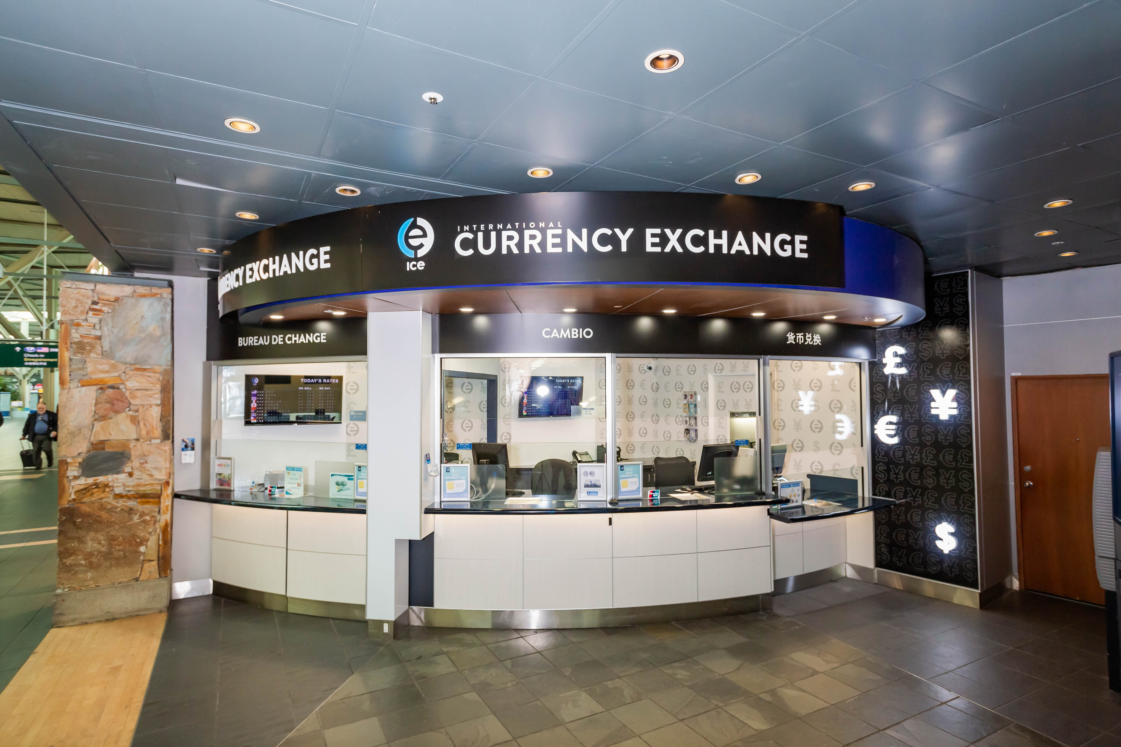 photo of a currency exchange facility at yvr airport